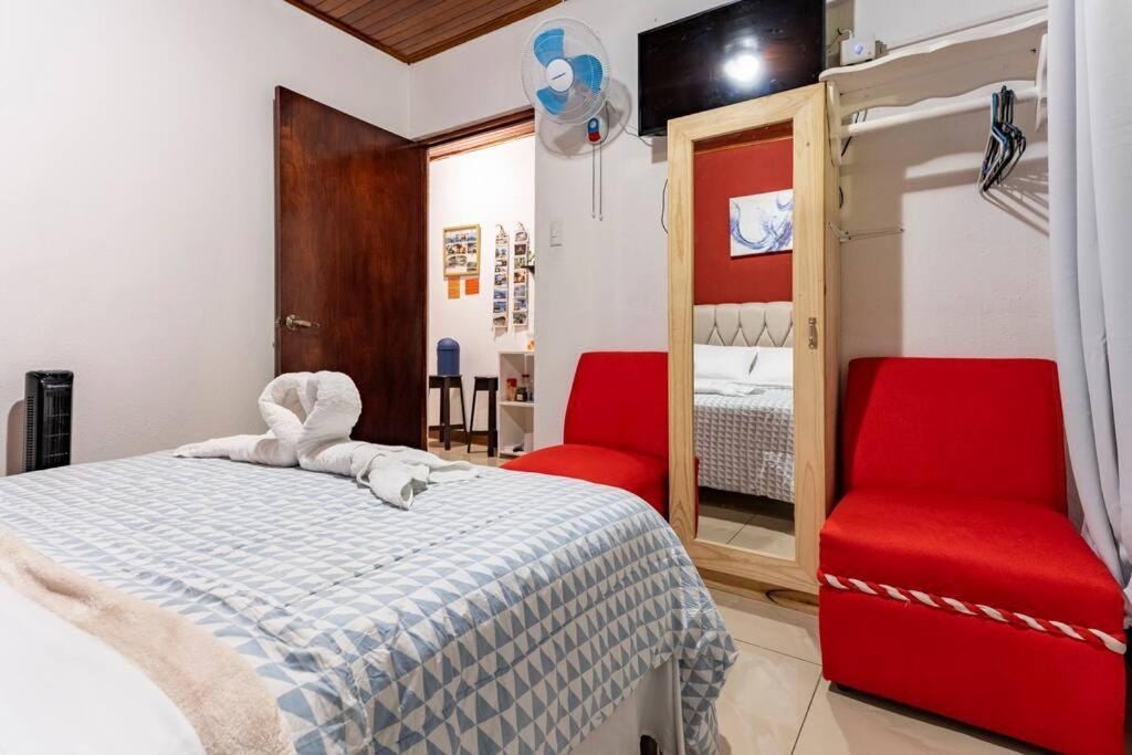 Private Bedroom 10 Minutes From The Sjo Airport Alajuela Luaran gambar